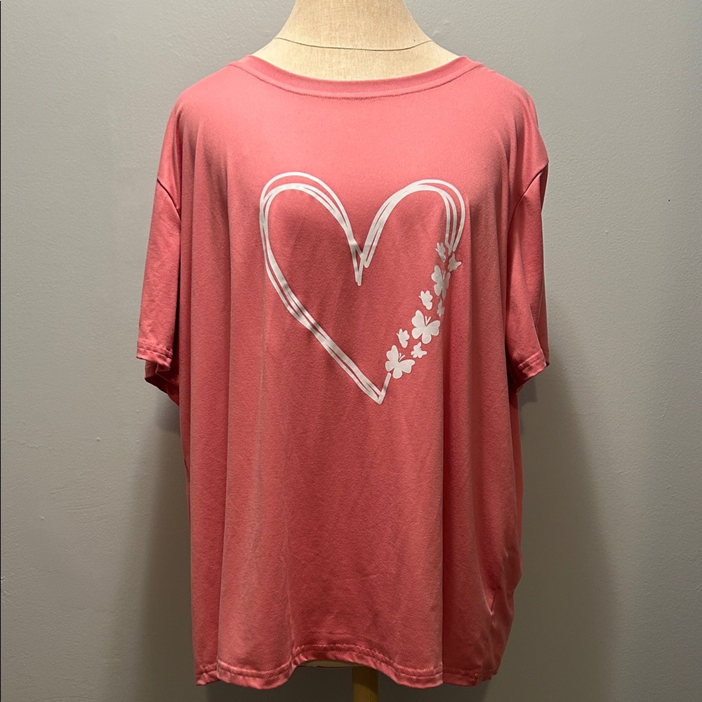 SHEIN Pink Heart Graphic Short Sleeve Tee